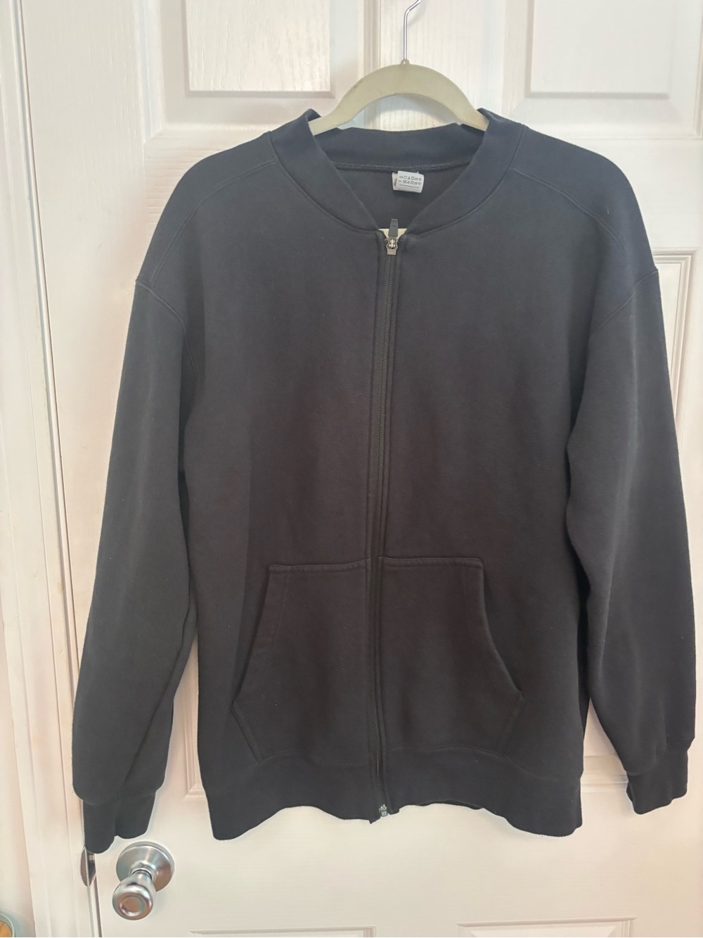 Gildan Men's Black Full-Zip Sweatshirt